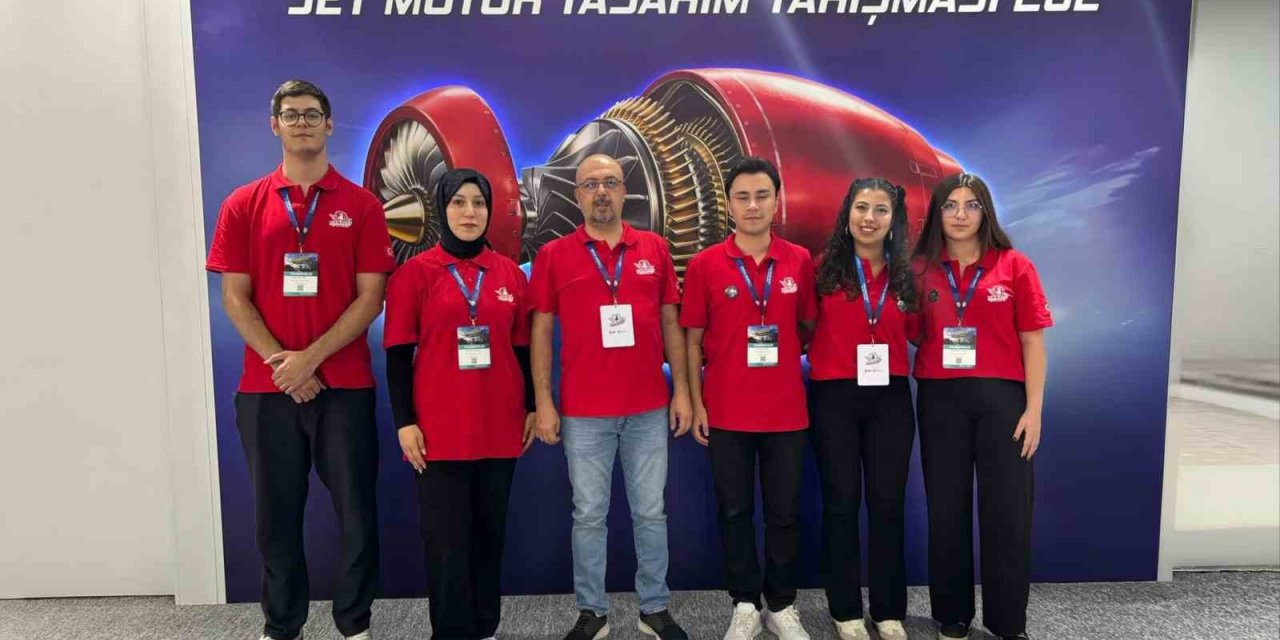 Selçuk Üniversitesi Kapsül Tulpar Takımı TEKNOFEST’te Türkiye üçüncüsü oldu