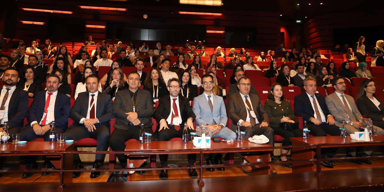 NEÜ 4. Uluslararası Diş Hekimliği Kongresi Başladı