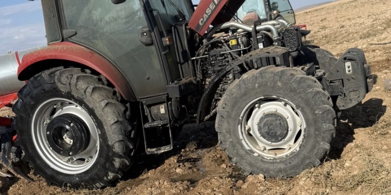 Kulu’da yanan traktörde maddi hasar oluştu