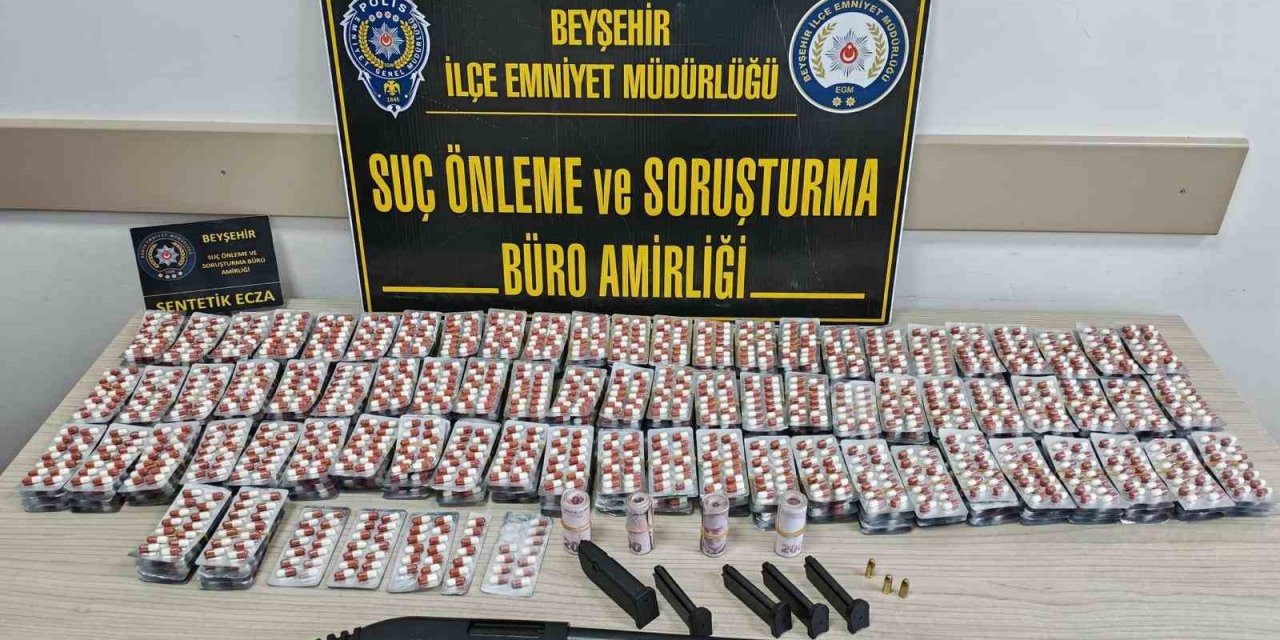 Konya’da polis ekiplerinden uyuşturucu operasyonu: 5 gözaltı