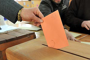 Yalçın Doğan'ın elindeki seçim anketi