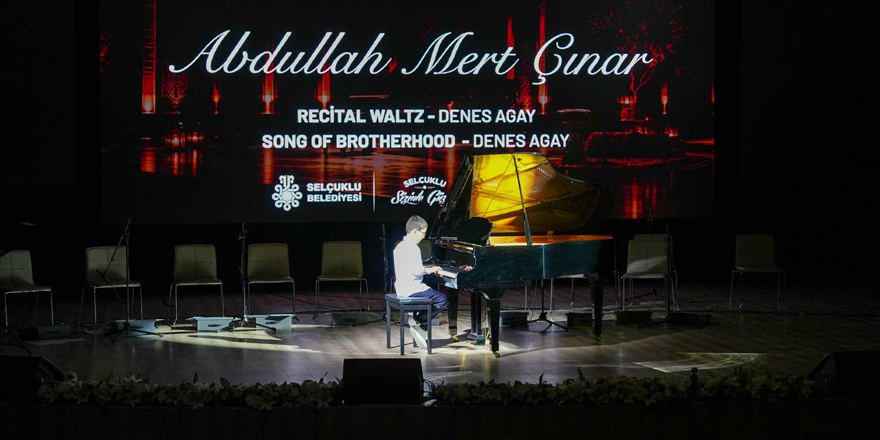 Selçuklu’da Sahnenin Yıldızları Kursiyerler Oldu