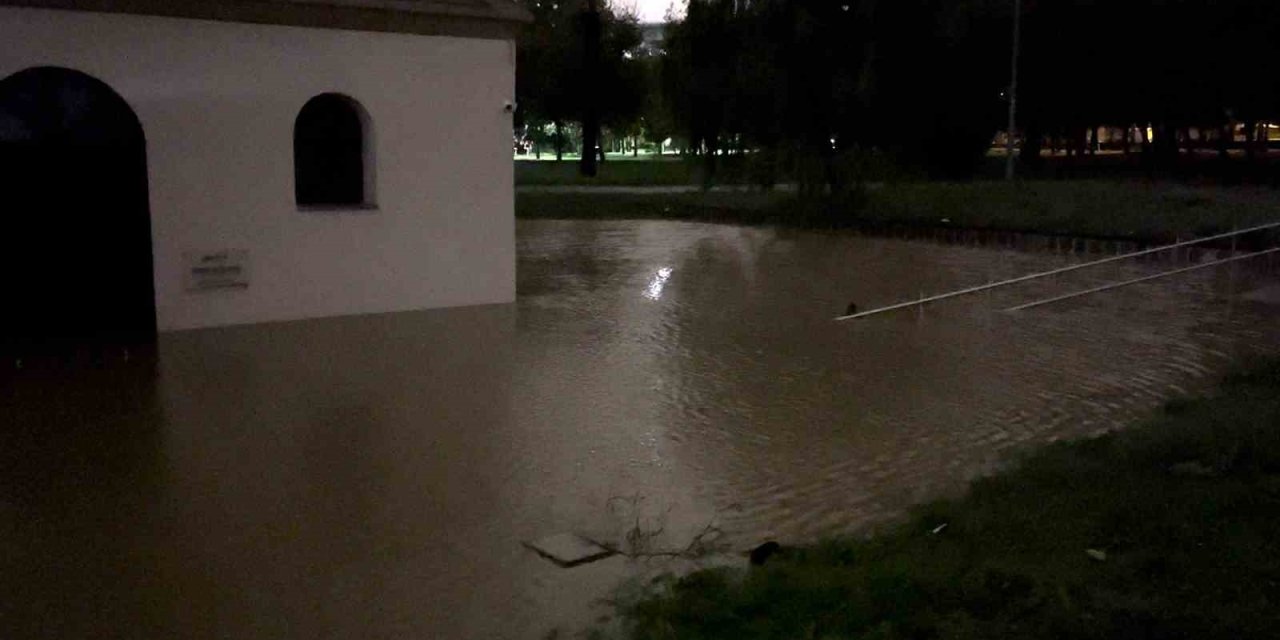 Sadabat Camii ve Sedef Atölyesi sular altında