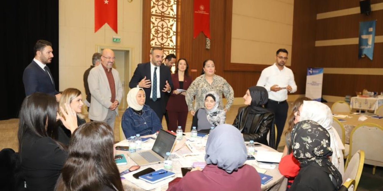 Konya’da gençler ve iş dünyası aynı masada