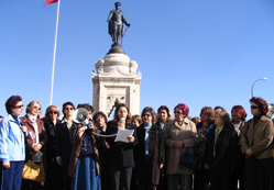 Türk kadına değeri Atatürk verdi