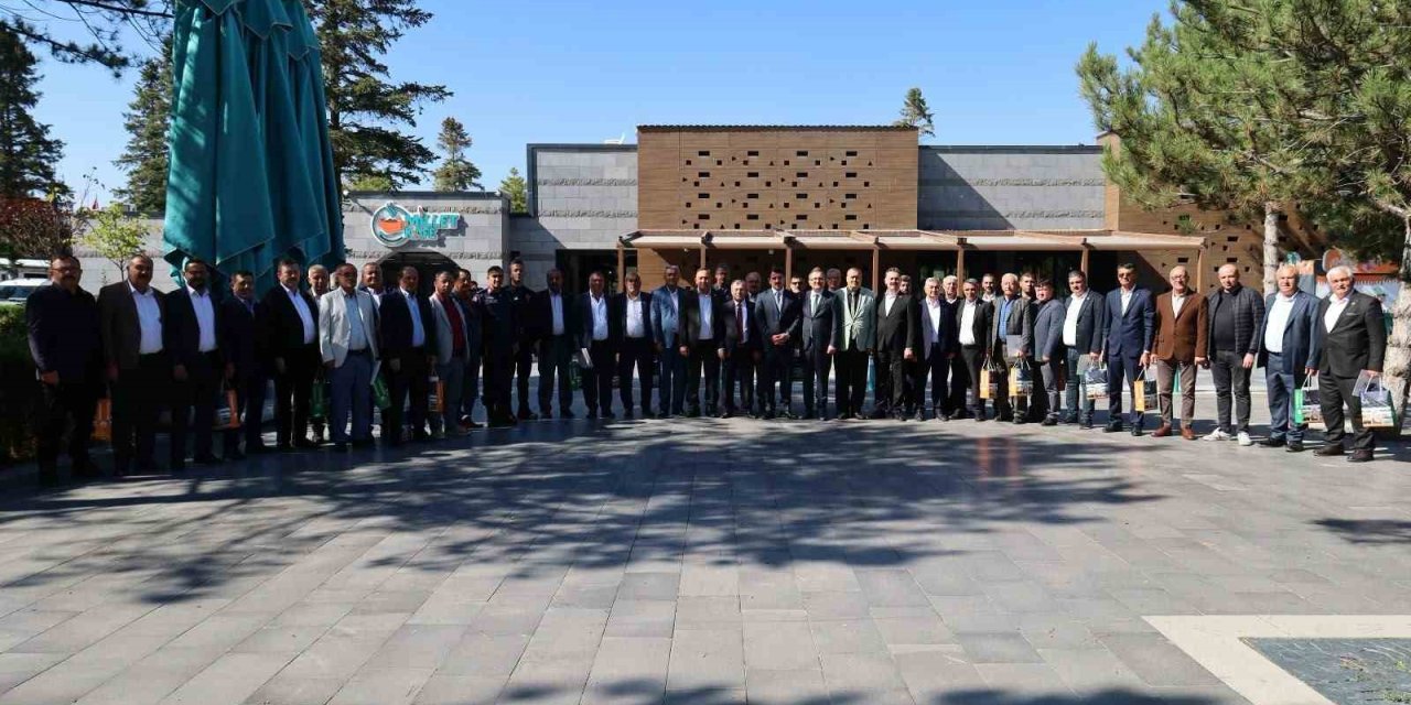 Karapınar’da muhtarlar günü kutlaması