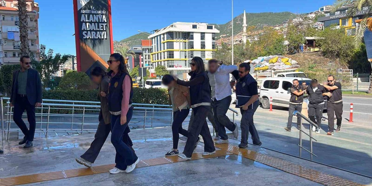 Alanya'da tefecilik ve şantaj operasyonu! 6 tutuklama