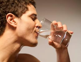 Fazla su içmek tehlikeli