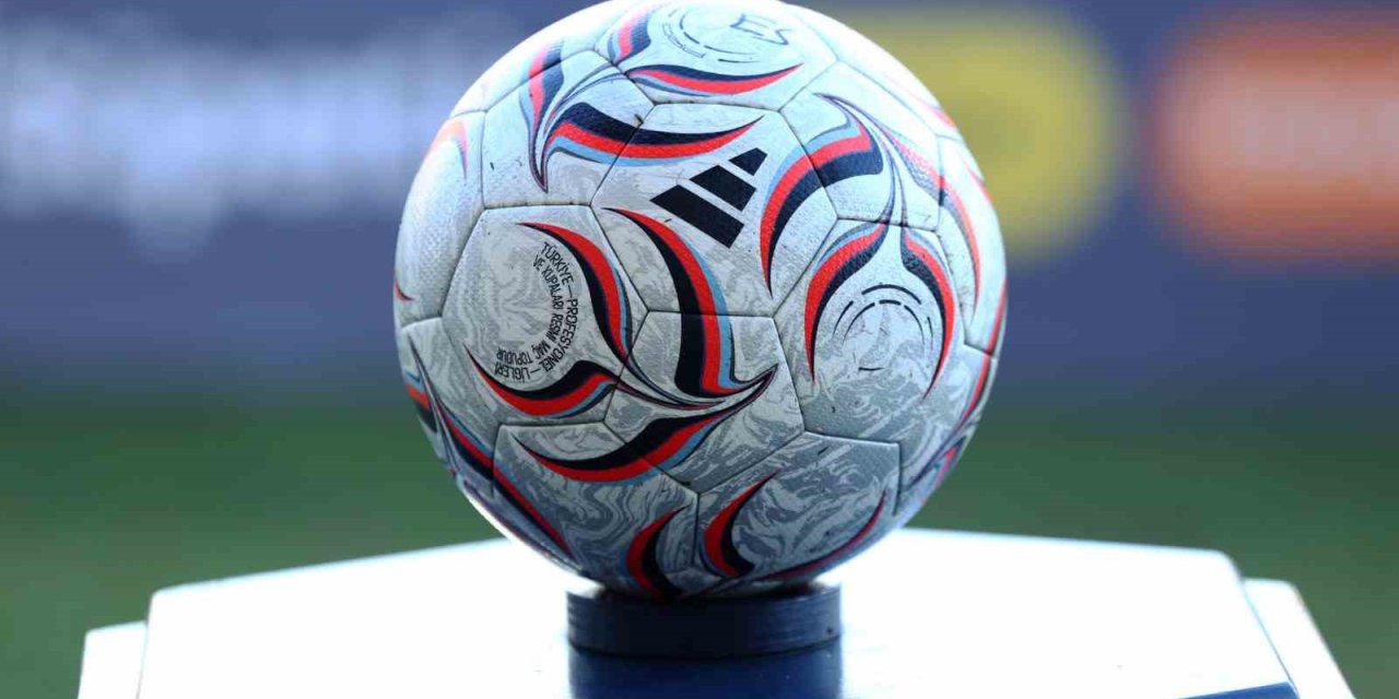 Süper Lig'de 9. Hafta Heyecanı: Konyaspor Kendi Sahasında