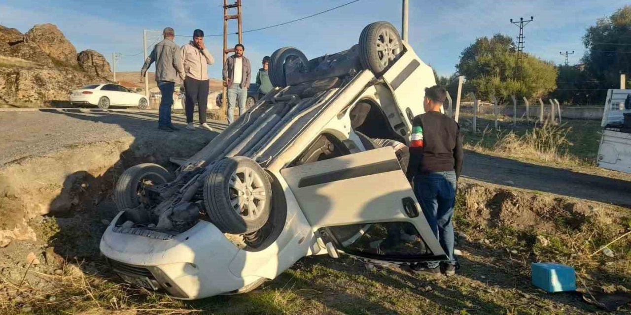Aracın Şarampole Devrildiği Kazada Mucize