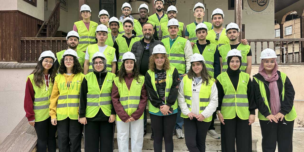 KTÜN Mimarlık Öğrencileri Bademli’nin Tarihi Dokusunu Geleceğe Taşıyor