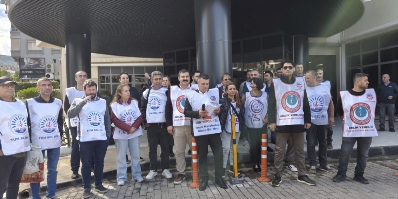 Balçova Belediyesinde memurlardan iş bırakma eylemi