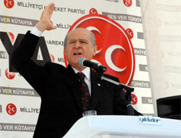 Ülkücü gazete Bahçeli'yi bombaladı!