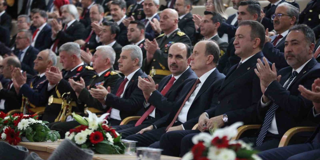 Mevlana Kültür Merkezi'nde Cumhuriyet coşkusu