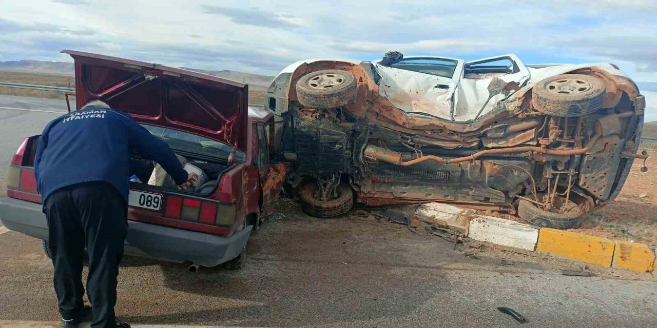 Ereğli yolunda otomobille cip çarpıştı: Sürücünün durumu ağır