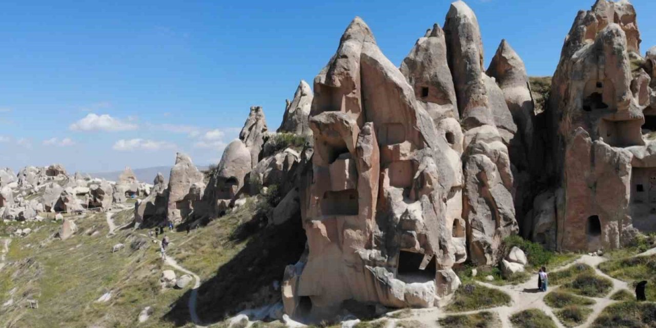 Kapadokya’da düşen kaya parçasının önceki görüntüsü