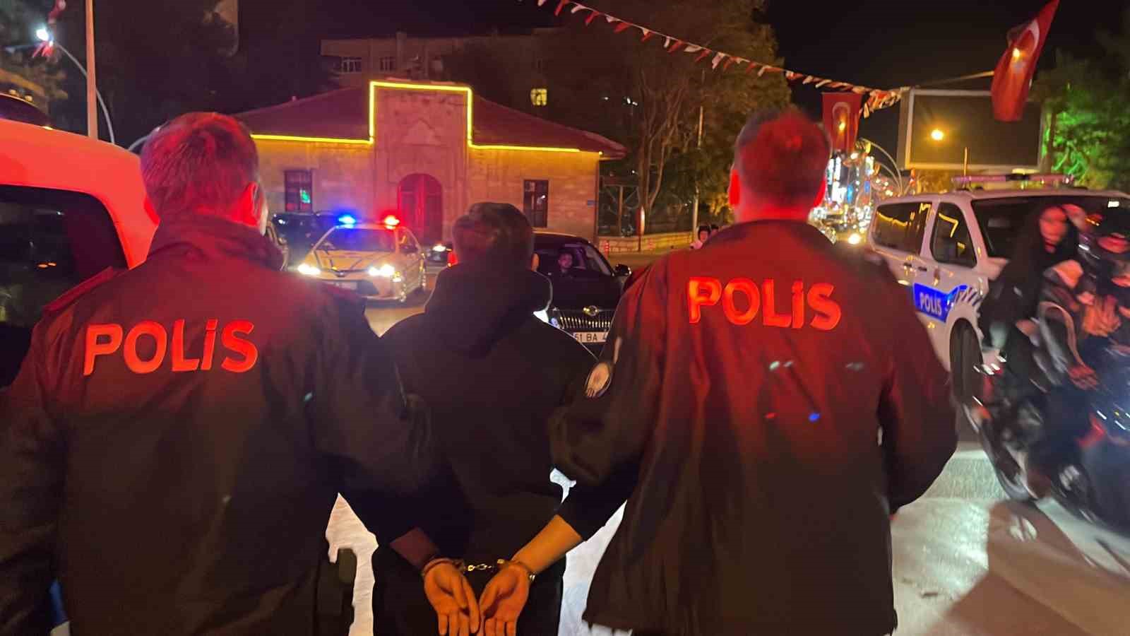 Karaman'da polisten kaçmak isteyen sürücüye dev ceza