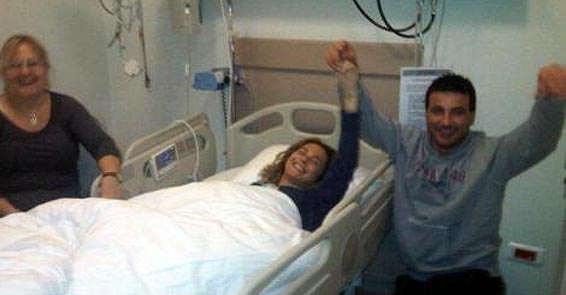 Ece Erken hastaneye kaldırıldı