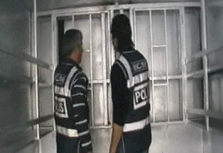 Kaçak sigara için özel zula!