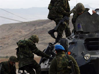 Askeri araca hain pusu