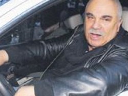 Ehliyetsiz Halil Ergün trafikte