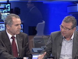 Canlı yayında şifreli soru buldular