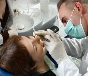 Akören'de diş doktoru göreve başladı