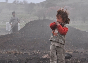 Tebeşir tozu yerine kömür tozu!