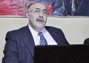 MHP adayı Ünal'dan bölünme uyarısı