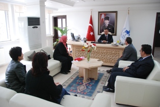 Başkan Oğul'a plaket