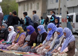 BDP'den sokak ortasında karma cuma