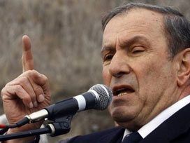 Ermeni muhalefetinden iktidara tehdit