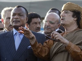 Kaddafi yol haritasını kabul etti