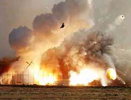 Libya'da bombardıman sürüyor