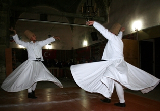 Sultangazi Belediyesi personeline sema gösterisi