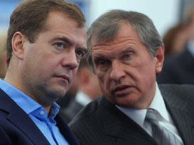 Medvedev istedi Seçin, Rosneft'i bıraktı