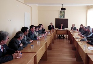 Başkan ve Muhtarlar bilgilendirildi