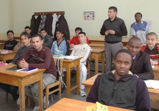 SÜ, Türkçe Eğitimi'nde zirvede