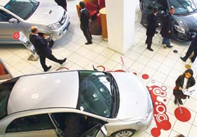 Otomobilde fiyatlar 25 bin lira düştü