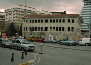 Tadilat bitmek bilmedi!