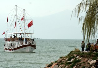 Beyşehir'de yat turizmi sezonu açıldı