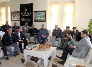 Başkan Kalaycı emeklilerle sohbet etti