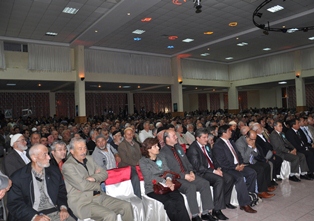 Peygamber sevgisi salona sığmadı