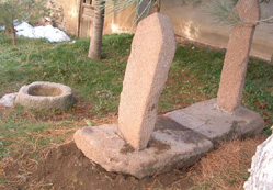 Hırsızlar şimdi de mezarlarda