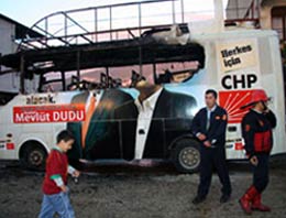 CHP seçim otobüsünde yangın çıktı