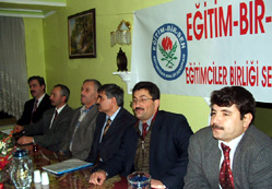 Eğitim Bir-Sen'liler yemekte buluştu