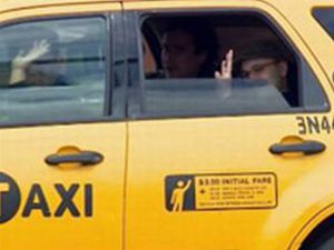 Taksiyle ABD'nin öbür ucuna gittiler