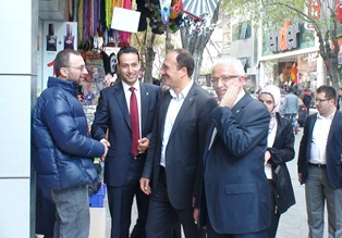 AK Partili vekil adayları sahaya indi