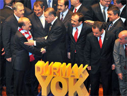 MHP'li iki başkan AK Parti'ye geçti