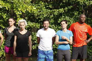 Survivor'ı izleyen Dominik'e uçtu